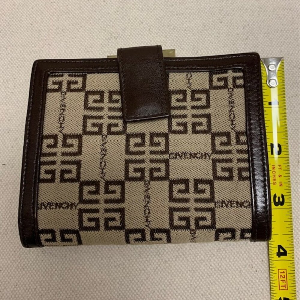 Vintage Givenchy 4g monogram jacquard design brown wallet with coin purse - Picture 13 of 15